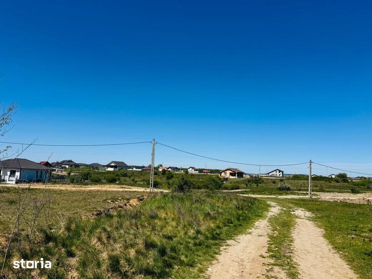 Teren de 3800 mp, în Oșorhei