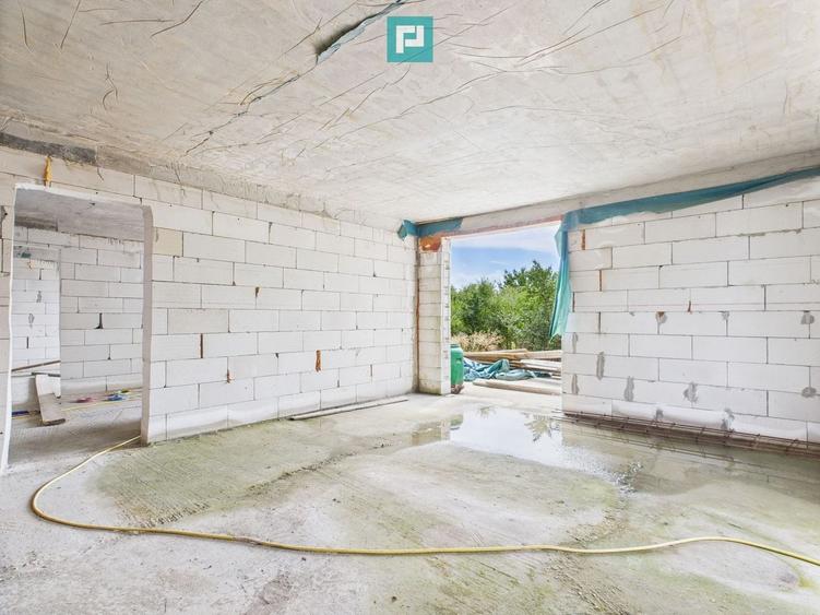 Duplex cu 3 camere cu Canalizare în Șag