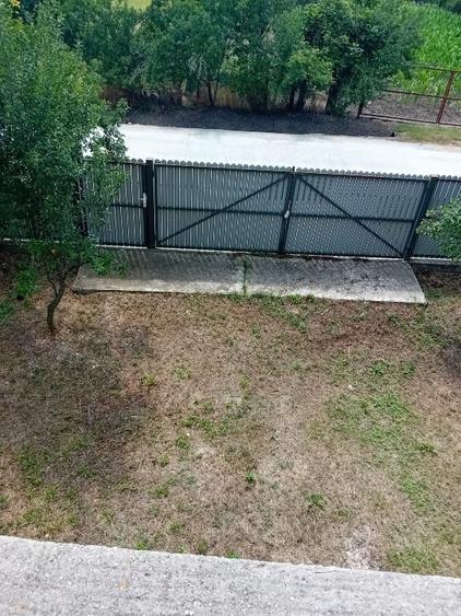 Casă individuală cu 4 camere cu Teren 2481 Mp în Bărăștii de Cepturi