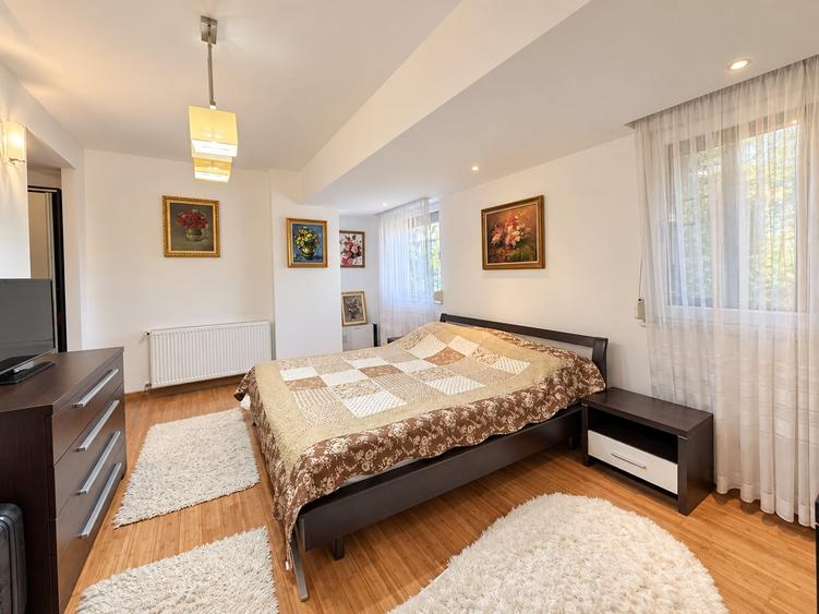 Apartament cu 3 camere decomandat în Eminescu