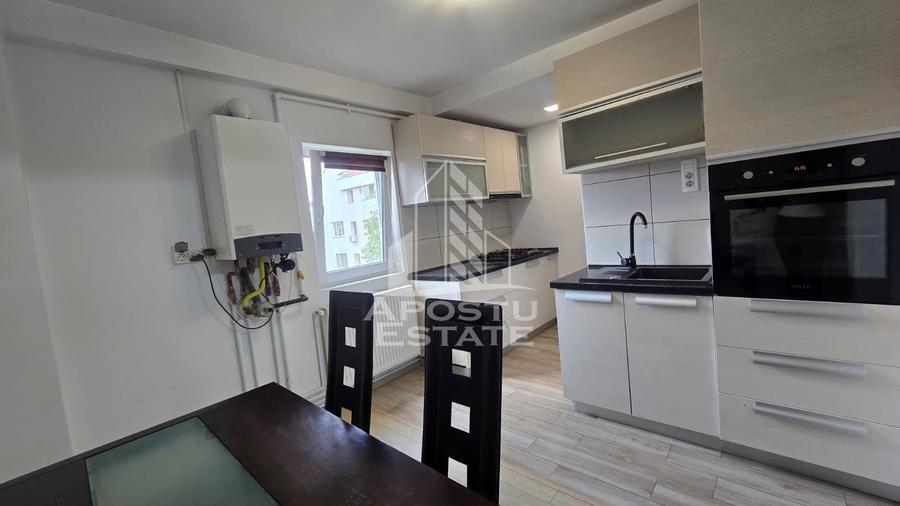 Apartament cu 2 camere semidecomandat în Lipovei