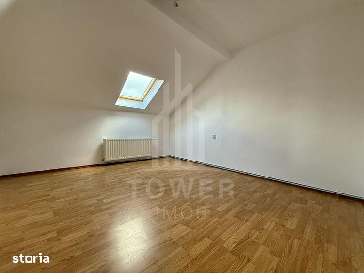 Casă cu 8 camere cu Teren 601 Mp în Turnișor