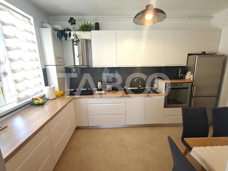 Apartament cu 3 camere decomandat în Central