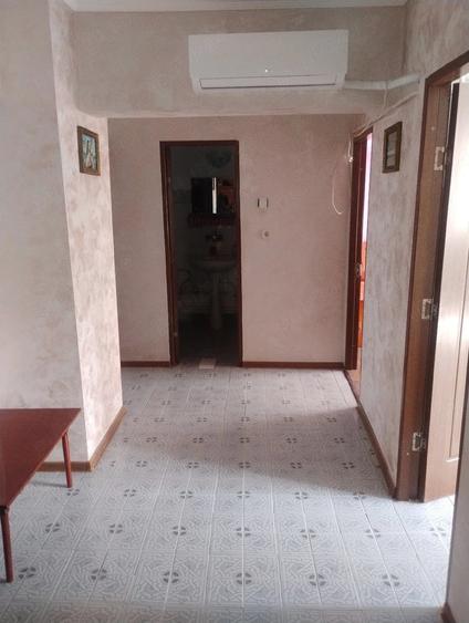 Apartament cu 3 camere decomandat în Barieră