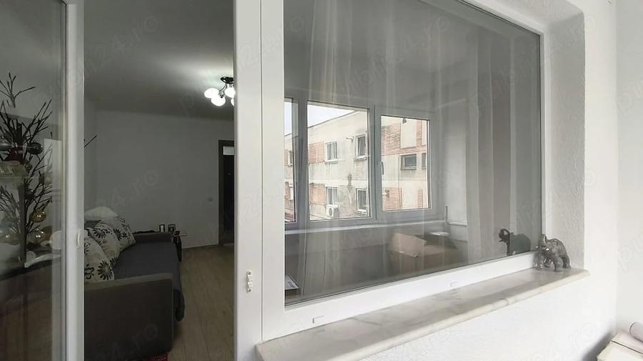 Apartament cu 2 camere decomandat în 22 Decembrie