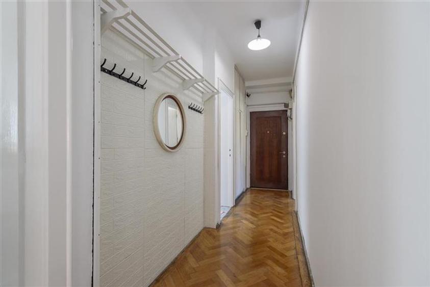 Apartament cu 3 camere decomandat în Centrul Istoric