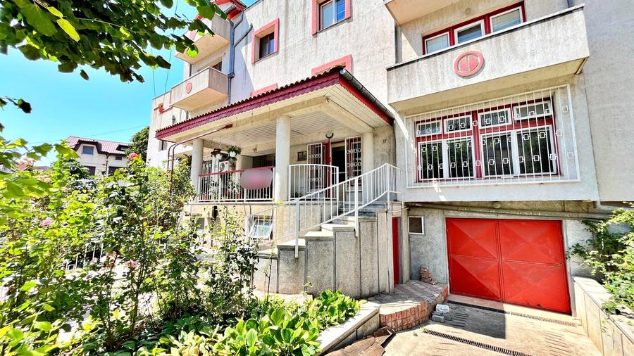 Duplex cu 15 camere cu Canalizare în Agigea