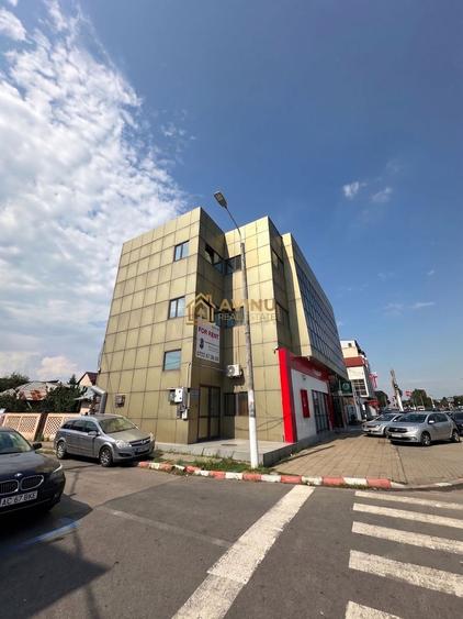 Spațiu comercial, de 200 mp, în Central