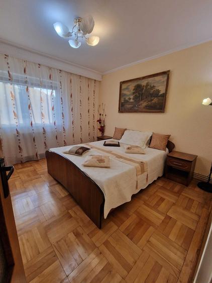Apartament cu 3 camere decomandat în Banat