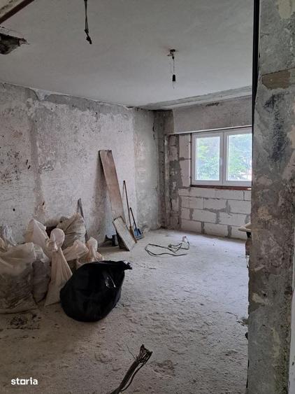 Apartament cu 2 camere decomandat în Carpați 2