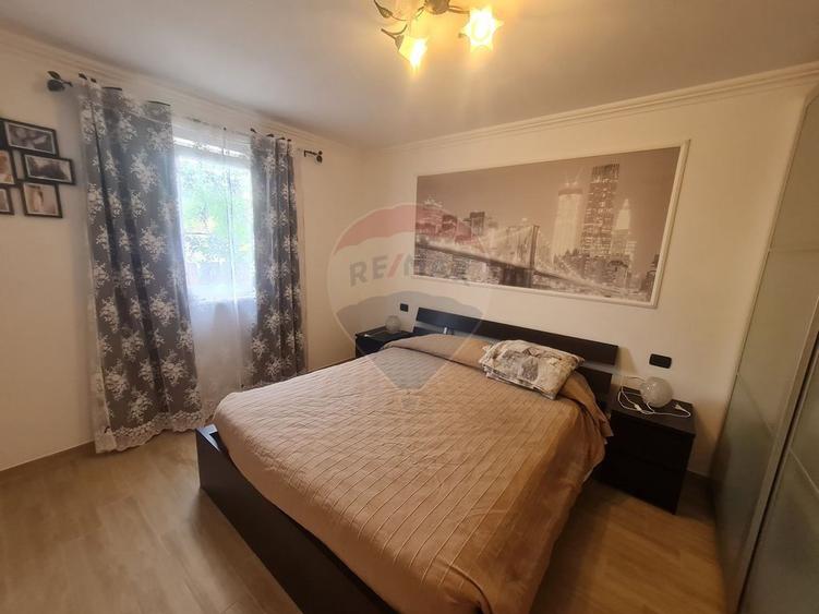 Casa cu 5 camere de vanzare (P+M) in comuna Bolotesti - 3