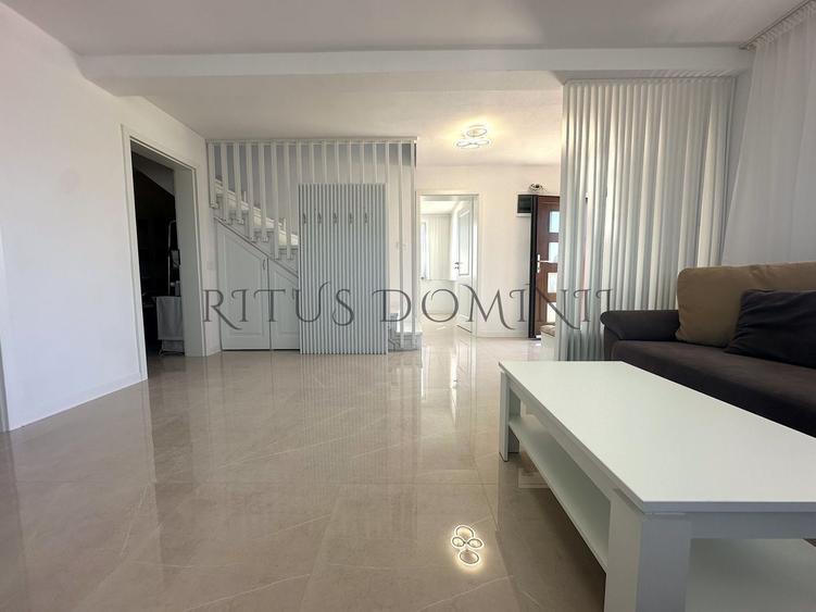 Casă individuală cu 5 camere cu Canalizare în Exterior Sud