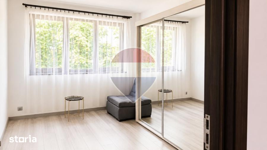 Apartament cu 3 camere semidecomandat în Bulgaria