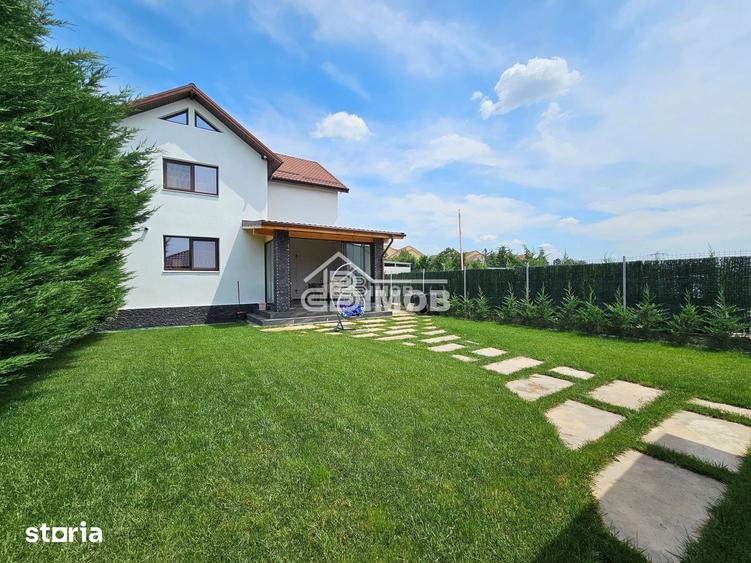 Casă cu 4 camere decomandat cu Teren 1201 Mp în Ulmi