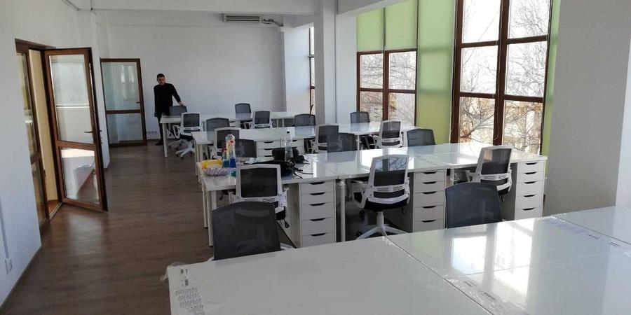 Spațiu comercial, de 116 mp, în Cina