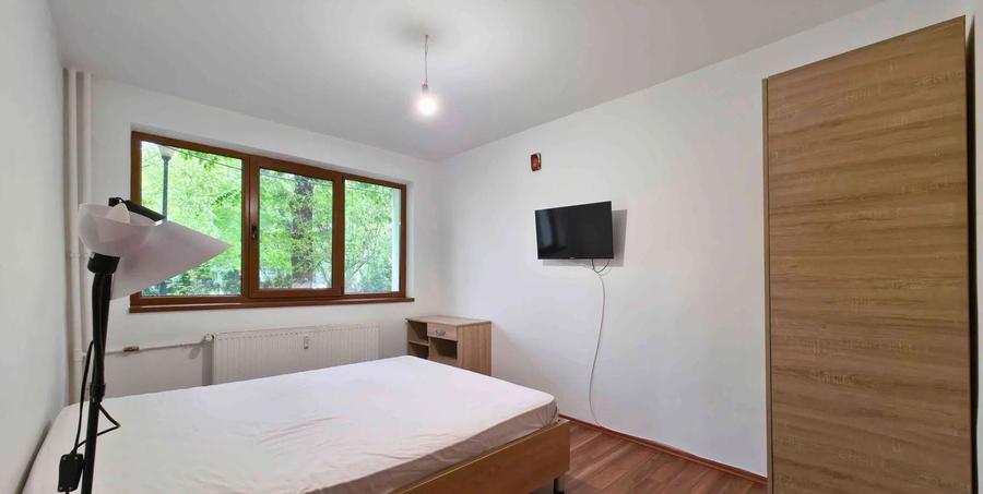 Apartament cu 2 camere decomandat, mobilat în Alexandru Obregia