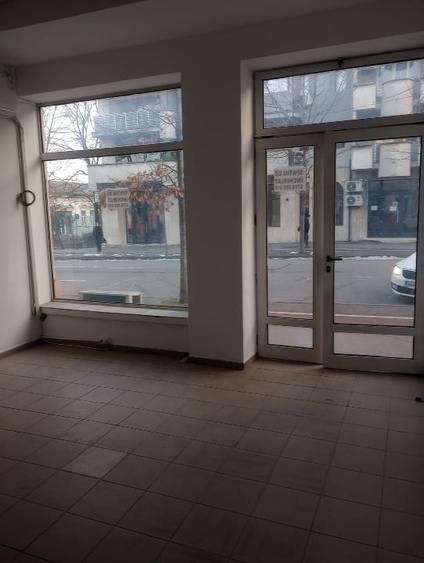 Spațiu comercial, de 30 mp, în Central