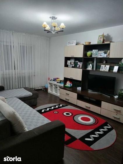 Apartament cu 2 camere decomandat în Sărari
