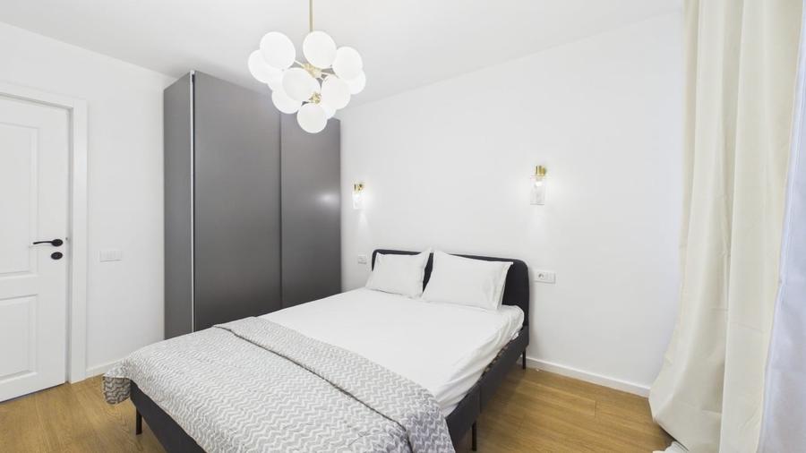 Apartament cu 3 camere semidecomandat, mobilat în 1 Decembrie 1918