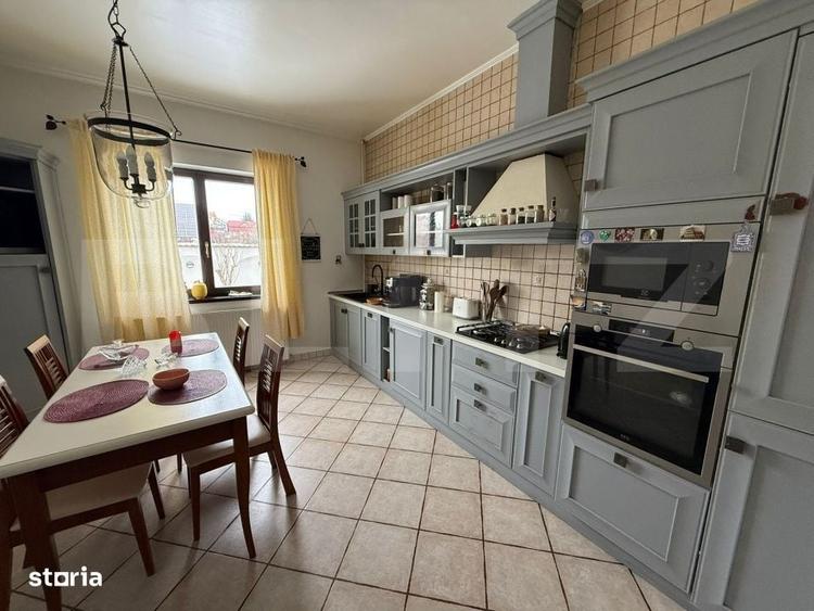 Casă cu 4 camere cu Teren 2759 Mp în Mușcel
