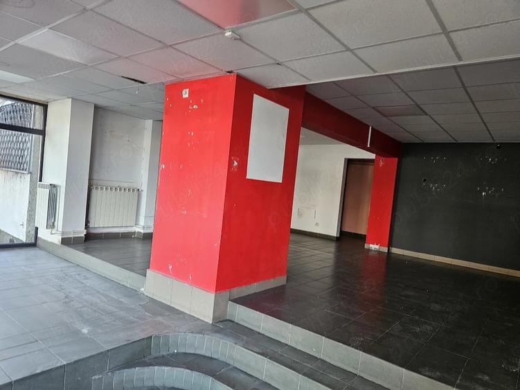 Spațiu comercial, de 60 mp, în Micro 40