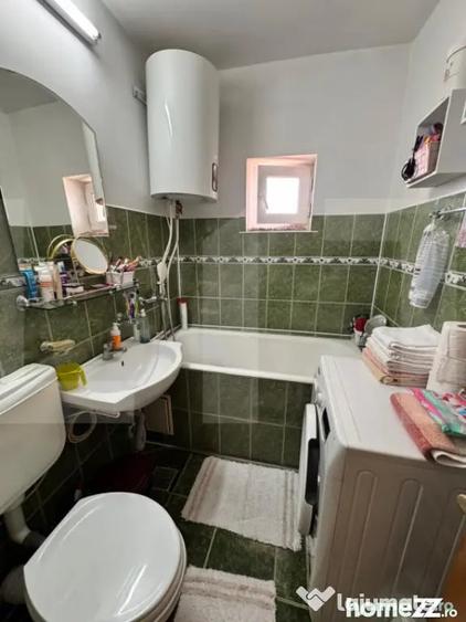 Apartament cu 2 camere semidecomandat în Trușești