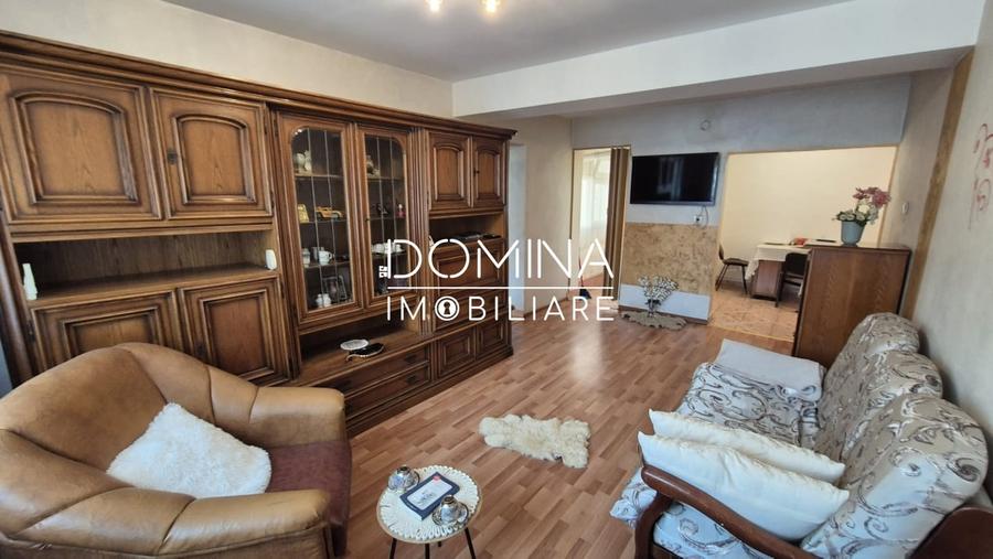 Închiriere apartament 3 camere, zonă centrală, strada Nicolae Bălcescu - 2