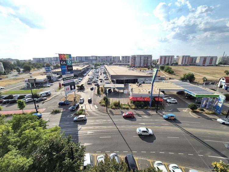 Apartament cu 2 camere decomandat în Decebal