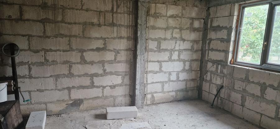 Casă cu 4 camere în Măcărești