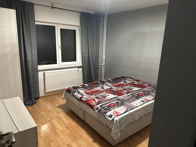 Apartament cu 3 camere decomandat în Decebal