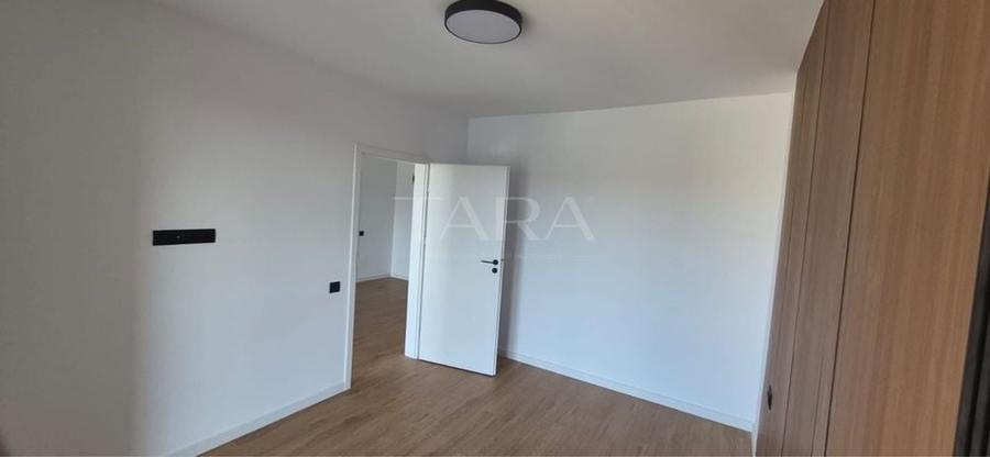 Apartament cu 2 camere decomandat în Florești