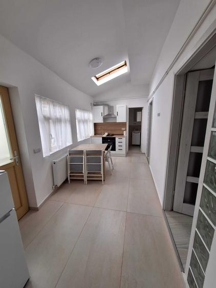 Apartament cu 2 camere decomandat în Exterior Vest