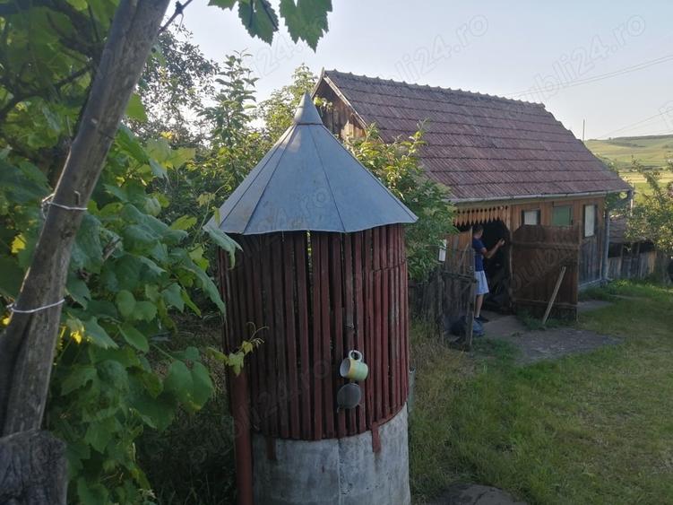 Casă cu 3 camere în Sărmășel