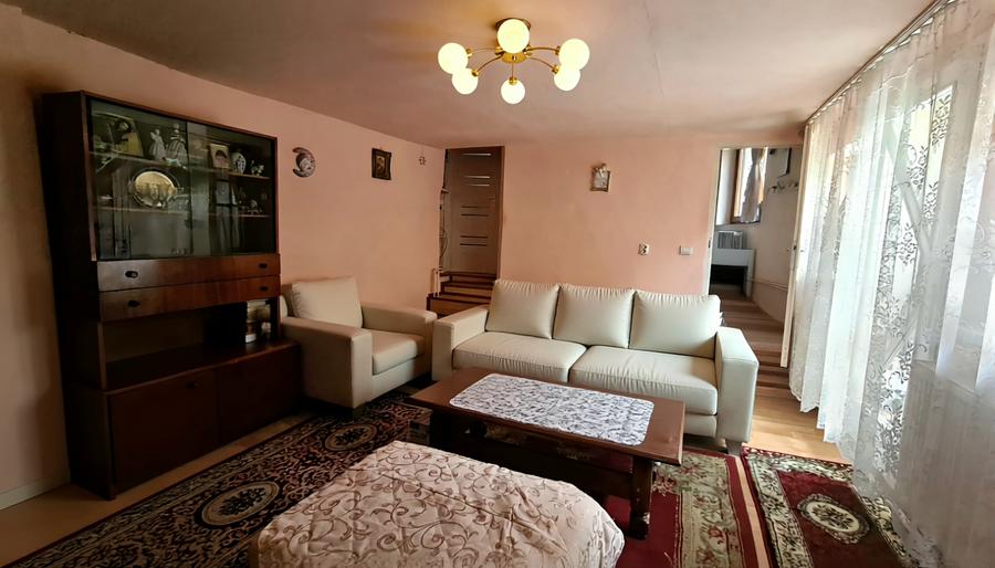 Casă individuală cu 2 camere cu Canalizare în Schei