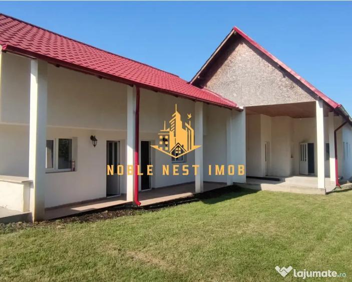 Casă cu 5 camere cu Teren 2500 Mp în Central