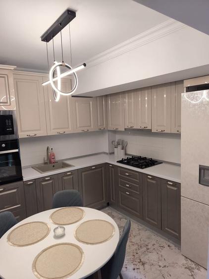 Apartament cu 2 camere decomandat în Palazu Mare