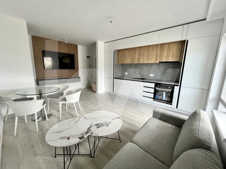 Apartament cu 3 camere semidecomandat în Șelimbăr