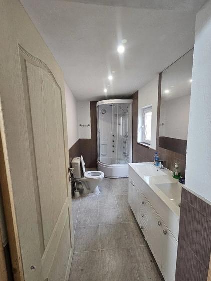 Casă cu 2 camere cu Teren 2000 Mp în Cioroiu