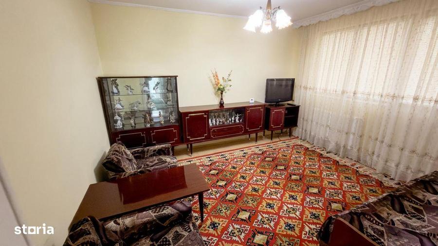 Apartament cu 2 camere în Micro 20