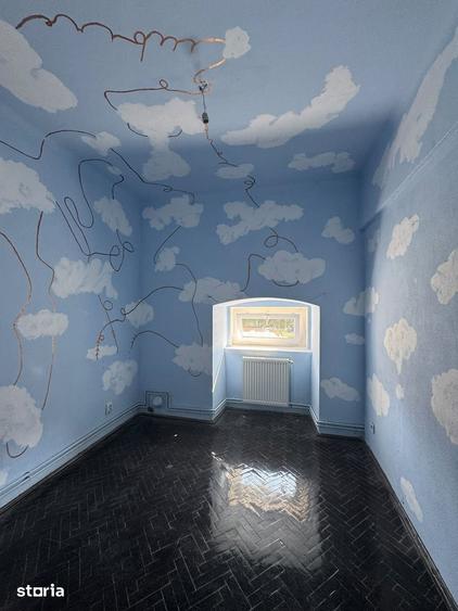Apartament cu 7 camere în Ultracentral