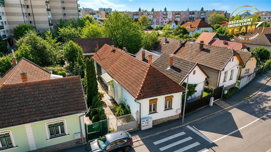 Casă individuală cu 3 camere cu Canalizare în Lenin