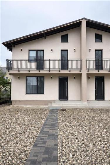 Duplex cu 3 camere cu Teren 250 Mp în Stupini