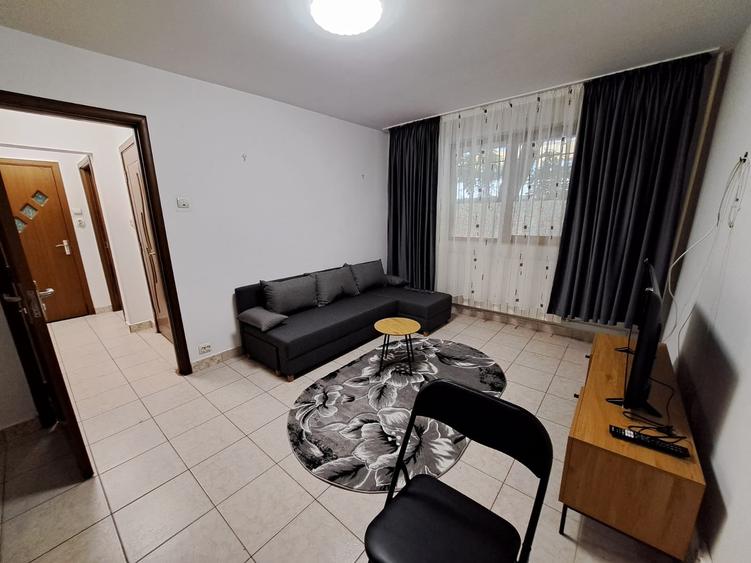 Apartament cu 2 camere decomandat în Colentina