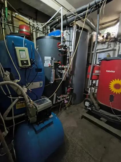 Casă individuală cu 7 camere cu Canalizare în Breaza de Sus