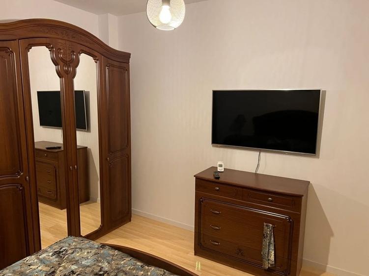 Apartament cu 2 camere semidecomandat, mobilat în Ultracentral