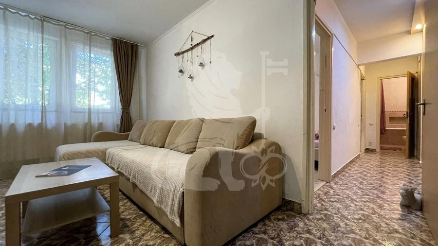 Apartament cu 3 camere semidecomandat, mobilat în 1 Decembrie 1918