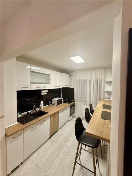 Apartament cu 2 camere semidecomandat în Brâncoveanu