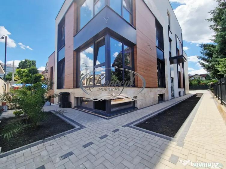 Apartament cu 3 camere semidecomandat în Andrei Mureșanu