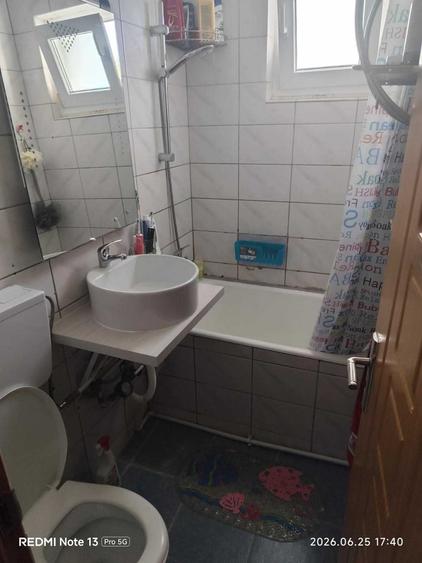 Apartament cu 3 camere semidecomandat în Ultracentral