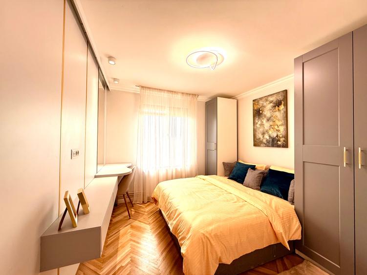 Apartament cu 3 camere semidecomandat în Ultracentral